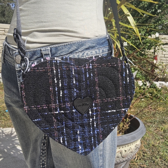 NWT BLACK n MULTICOLOR TWEED HEART LUV BETSEY CROSSBODY - Picture 7 of 11